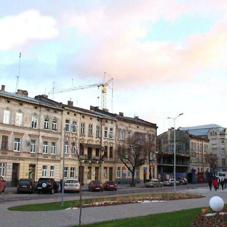 Міні Апартаменти В Центрі Львова- 2 Хв До Оперного Театру Dış mekan fotoğraf